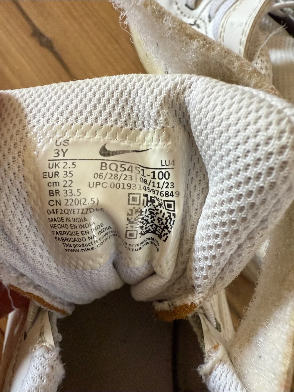 Nike Kids White Velcro & Lace Sneakers 3Y